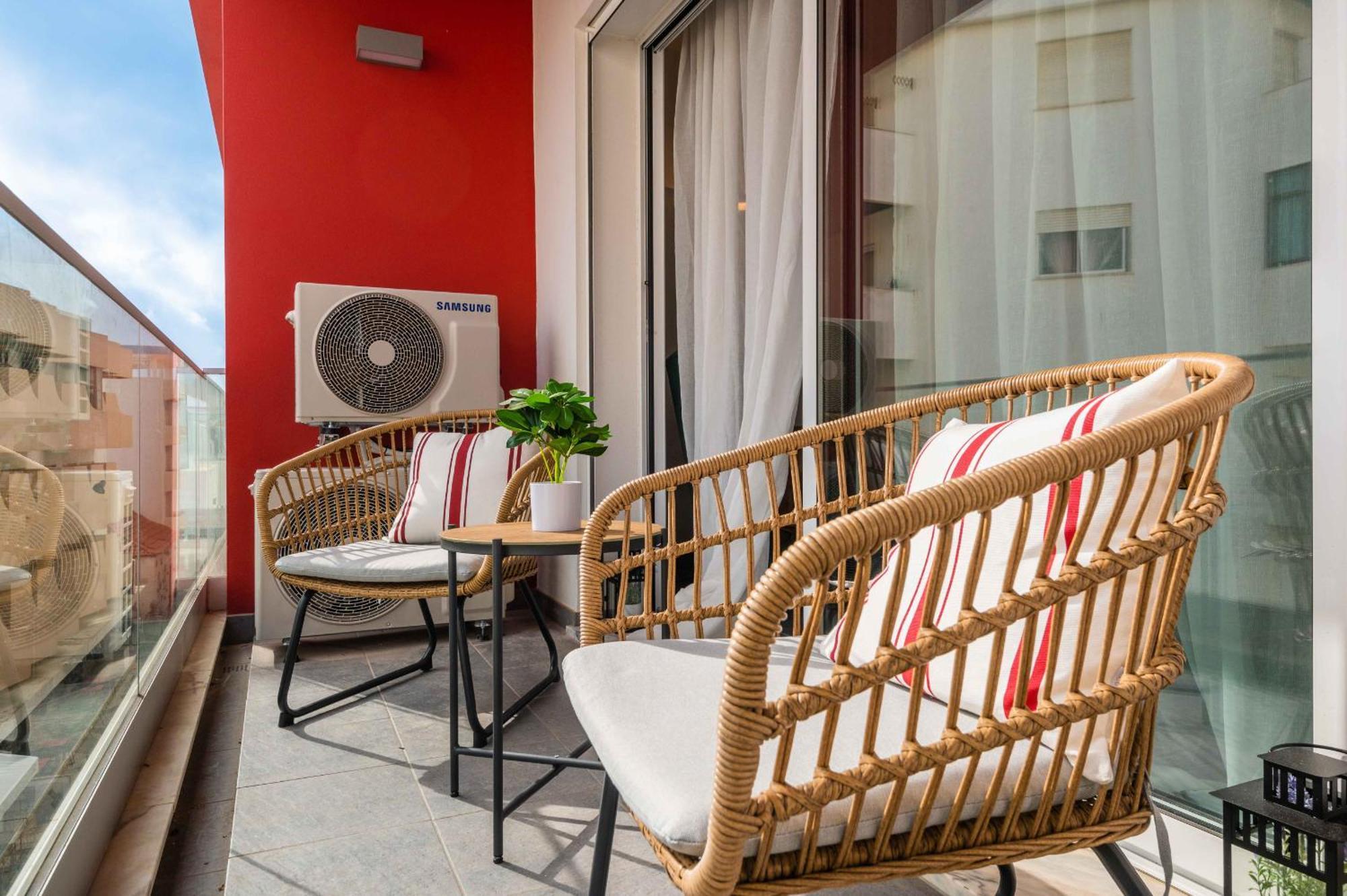Caravelas 2-Bedroom Apartment With Pool - 50M From The Beach Armação de Pêra Extérieur photo