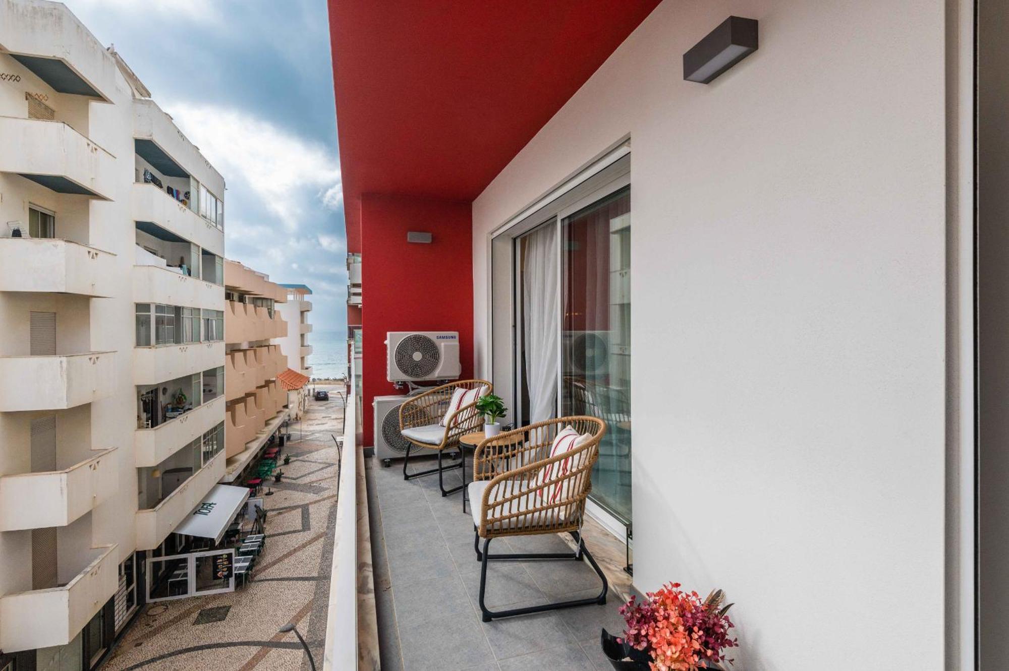 Caravelas 2-Bedroom Apartment With Pool - 50M From The Beach Armação de Pêra Extérieur photo